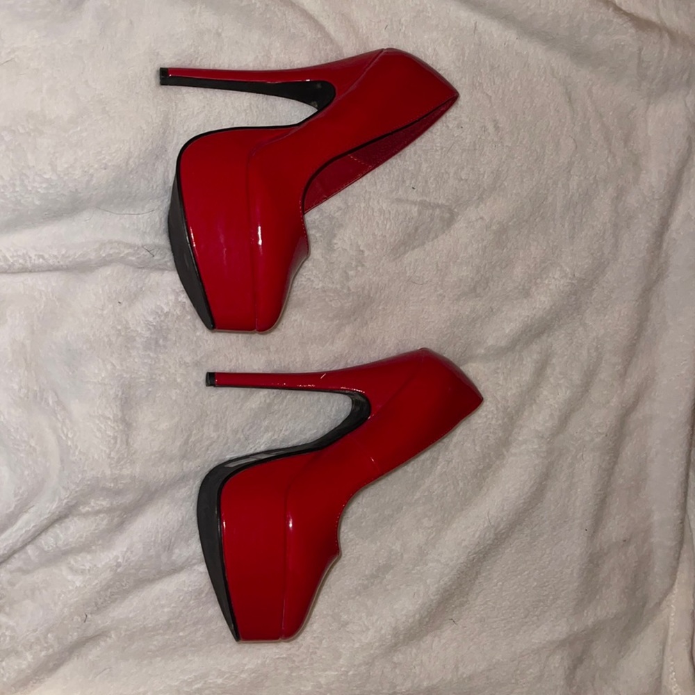 Size 7 Patent Leather Rounde Toe Platform Red Stiletto High Heels Pumps